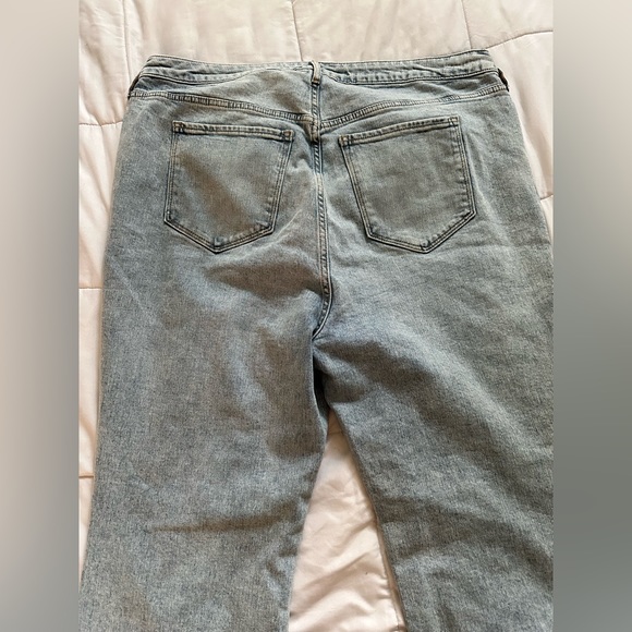 Old Navy plus size 20 flare jeans - Picture 2 of 6